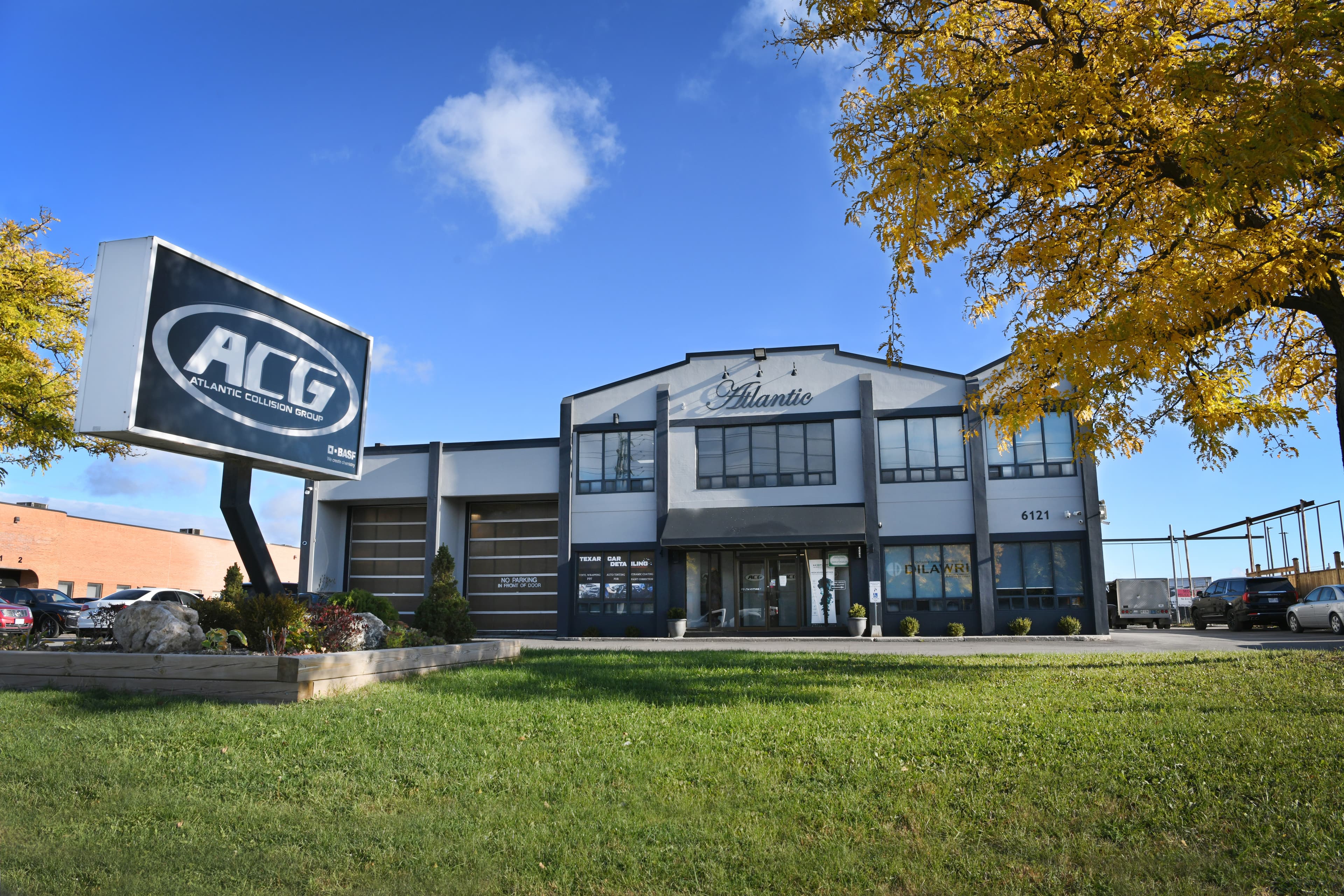 Auto body collision repair shop